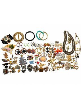Vintage 1960s - Y2K 80+ Piece 2 1/2 Pound Mixed Vintage Jewelry Lot